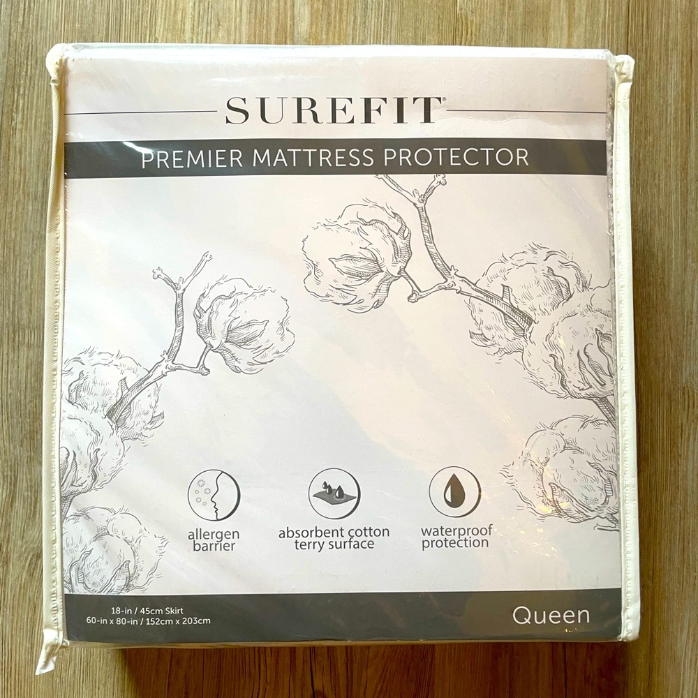 QUEEN mattress protector